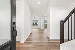 1573 Lockridge Loop E, Enumclaw, WA 98022 - Photo 3