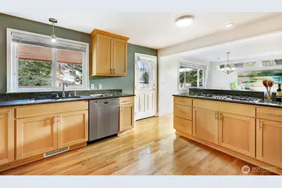 4630 88th Avenue SE, Mercer Island, WA 98040 - Photo 13