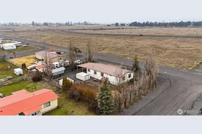 8521 Jean Road NE, Moses Lake, WA 98837 - Photo 13