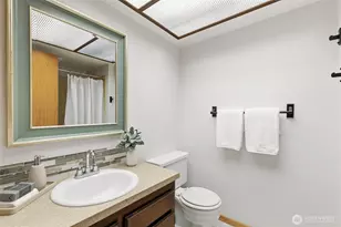 16543 NE 46th St, Redmond, WA 98052 - Photo 17