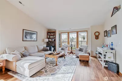 804 Edinburgh Court, Kelso, WA 98626 - Photo 7