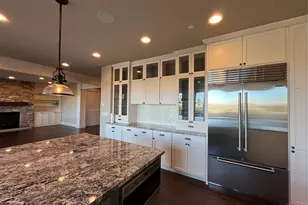 9968 SE 7th Ct, Bellevue, WA 98004 - Photo 11