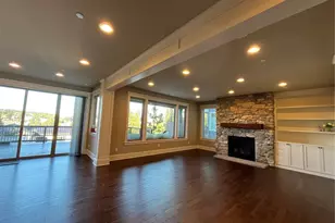 9968 SE 7th Ct, Bellevue, WA 98004 - Photo 9