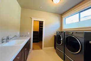 9968 SE 7th Ct, Bellevue, WA 98004 - Photo 19