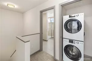 5936 S 36th Ave, Seattle, WA 98118 - Photo 11