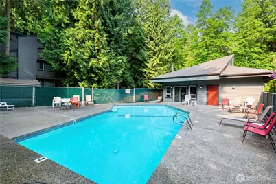 8111 146th Court NE #D, Redmond, WA 98052 - Photo 23