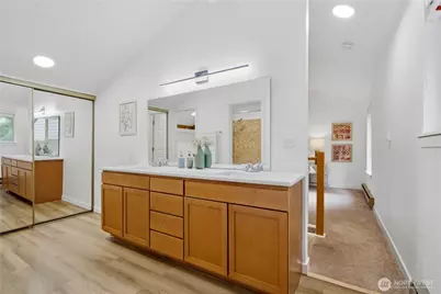 8111 146th Court NE #D, Redmond, WA 98052 - Photo 15