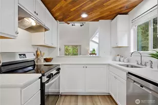 8111 146th Ct NE, Redmond, WA 98052 - Photo 9