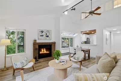 8111 146th Court NE #D, Redmond, WA 98052 - Photo 3