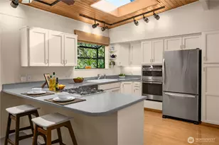 8416 SE 36th St, Mercer Island, WA 98040 - Photo 5