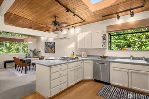 8416 SE 36th St, Mercer Island, WA 98040 - Photo 7