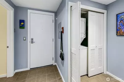 76 Cedar Street #603, Seattle, WA 98121 - Photo 13