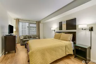 76 Cedar St, Seattle, WA 98121 - Photo 33