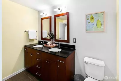 76 Cedar Street #603, Seattle, WA 98121 - Photo 11