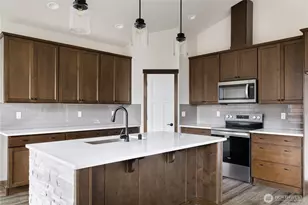 763 NW Shire St, Oak Harbor, WA 98277 - Photo 3