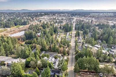 5705 200th Street SW #D, Lynnwood, WA 98036 - Photo 3