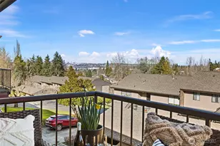10643 Glen Acres Dr S, Seattle, WA 98168 - Photo 7