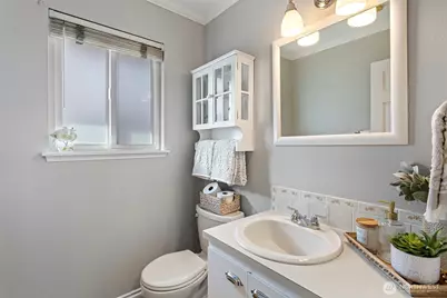 10643 Glen Acres Drive S #10643, Seattle, WA 98168 - Photo 17