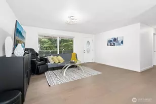 1115 207th Pl NE, Sammamish, WA 98074 - Photo 13