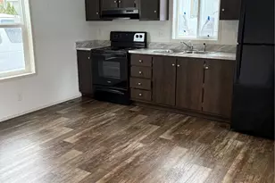 4024 NW Country Ln, Bremerton, WA 98312 - Photo 3