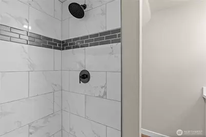 3546 Locust Avenue W, University Place, WA 98466 - Photo 17