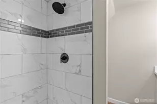 3546 Locust Ave W, University Place, WA 98466 - Photo 17