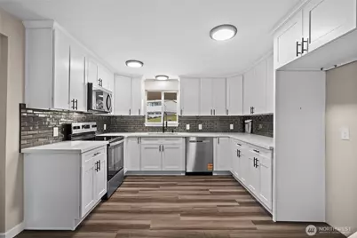 3546 Locust Avenue W, University Place, WA 98466 - Photo 9