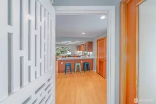 3744 NE 165th St, Lake Forest Park, WA 98155 - Photo 5