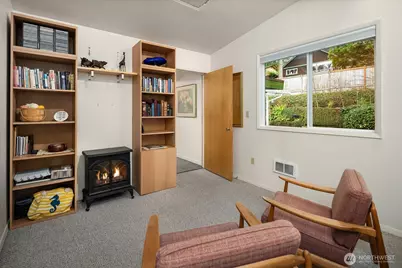 15055 SE 43rd Place, Bellevue, WA 98006 - Photo 19