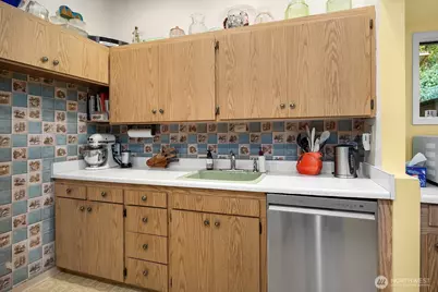 15055 SE 43rd Place, Bellevue, WA 98006 - Photo 7