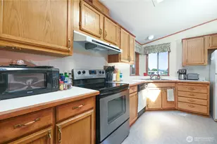 2725 E Fir St, Mount Vernon, WA 98273 - Photo 11