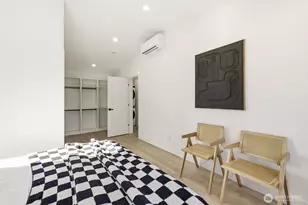 526 N 100th St, Seattle, WA 98133 - Photo 13