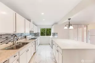 26250 39th Pl S, Kent, WA 98032 - Photo 7