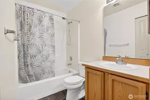 6615 S 239th Pl, Kent, WA 98032 - Photo 29