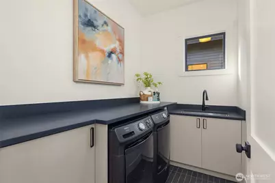 15016 SE 22nd Street, Bellevue, WA 98007 - Photo 17