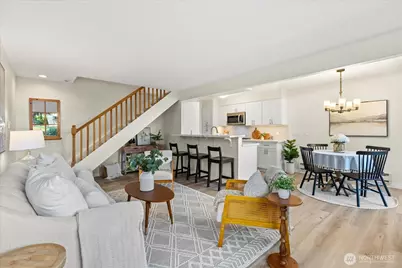 410 214th Street SW #B, Bothell, WA 98021 - Photo 3