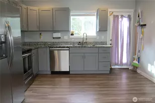 905 Wawona Ave SW, Ocean Shores, WA 98569 - Photo 11