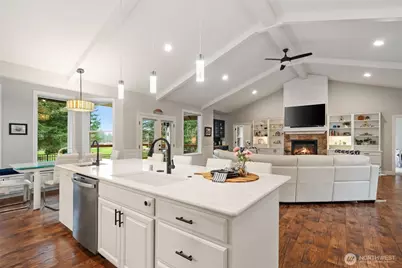 141 E Hofaker Road, Allyn, WA 98524 - Photo 5