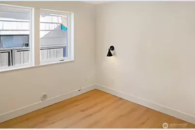 4215 S Findlay Street, Seattle, WA 98118 - Photo 9