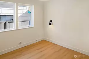 4215 S Findlay St, Seattle, WA 98118 - Photo 9