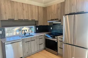 4215 S Findlay St, Seattle, WA 98118 - Photo 5