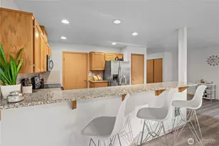 10910 13th Ave E, Tacoma, WA 98445 - Photo 9