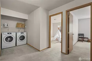 10910 13th Ave E, Tacoma, WA 98445 - Photo 23