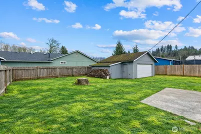 330 V Street SE, Auburn, WA 98002 - Photo 23