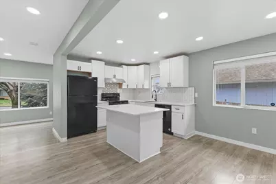 330 V Street SE, Auburn, WA 98002 - Photo 9