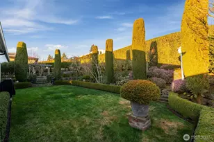 9400 Vineyard Crest, Bellevue, WA 98004 - Photo 27