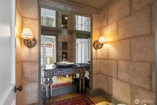 9400 Vineyard Crest, Bellevue, WA 98004 - Photo 17