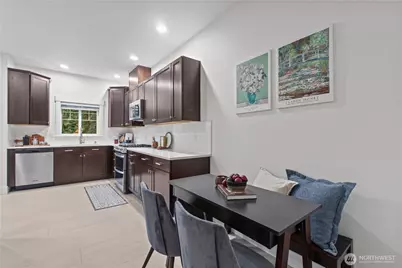 4854 Delridge Way SW #B, Seattle, WA 98106 - Photo 9