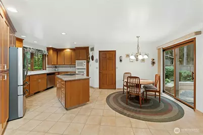 21022 NE 32nd Place, Sammamish, WA 98074 - Photo 13