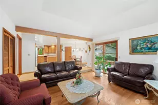 21022 NE 32nd Pl, Sammamish, WA 98074 - Photo 17